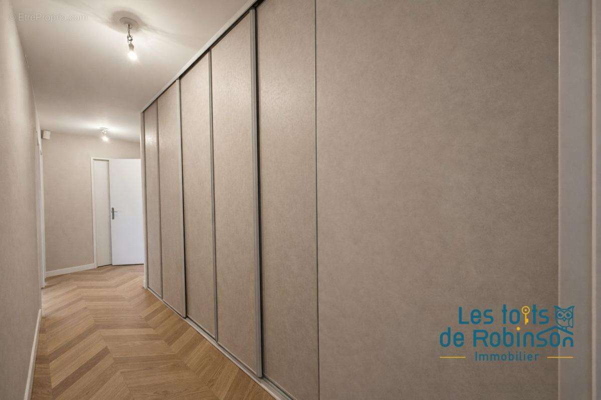 Appartement à LE PLESSIS-ROBINSON