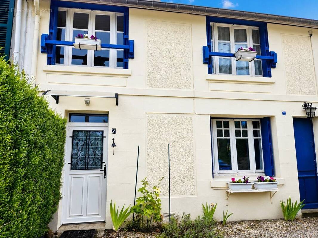 Maison à VILLERVILLE