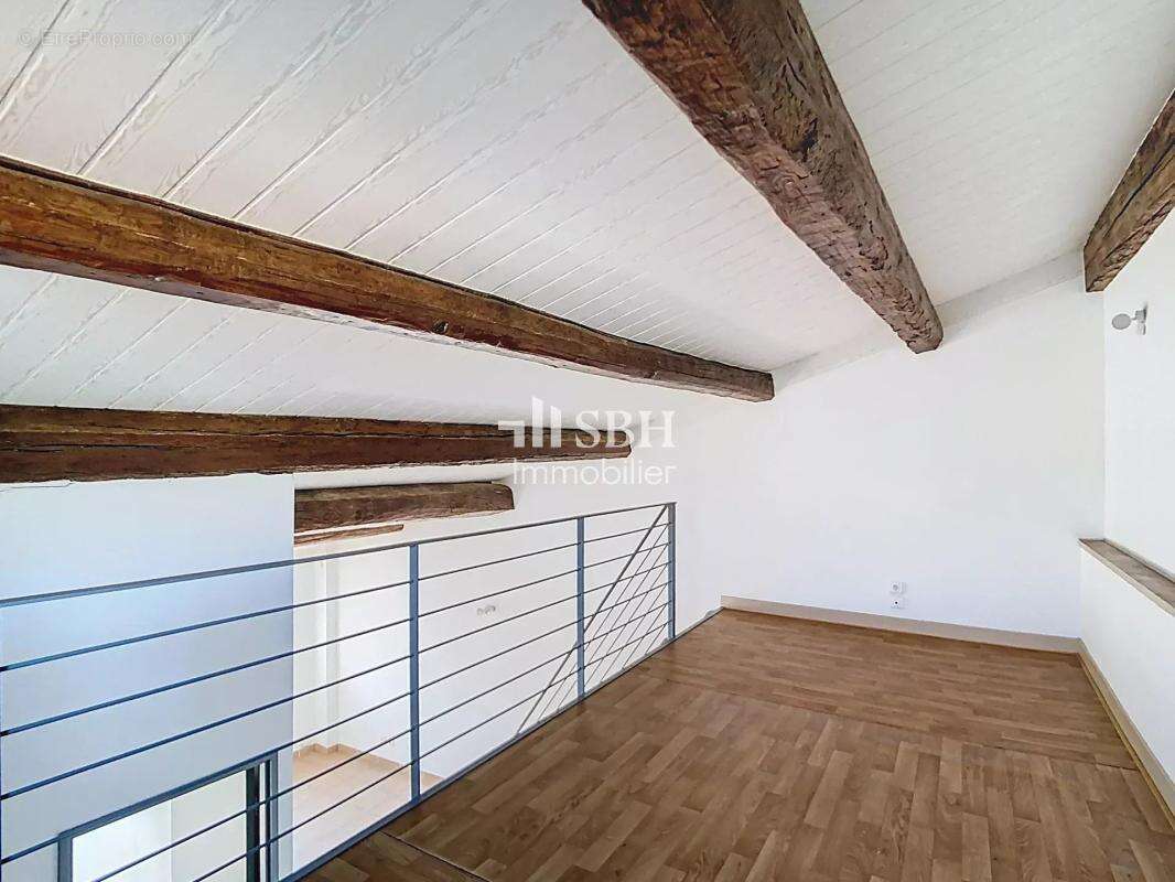 Avignon Intra-Muros – T3 de charme 46 m² - photo 3