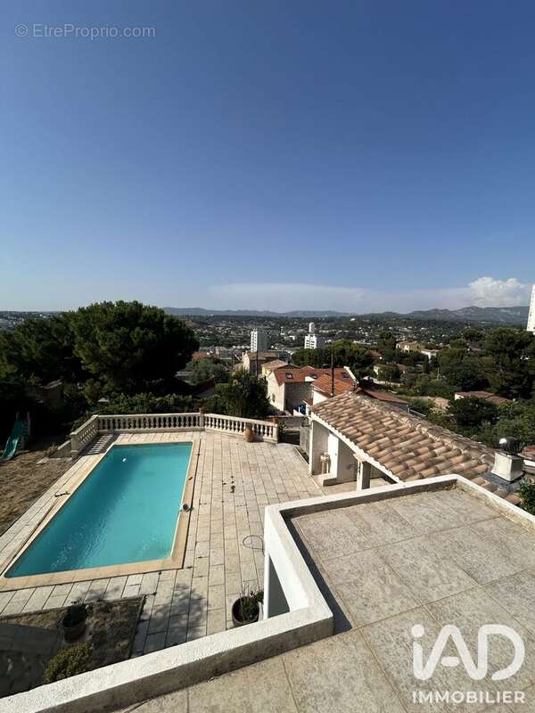 Maison 167 m² à Marseille-11e  - photo 2