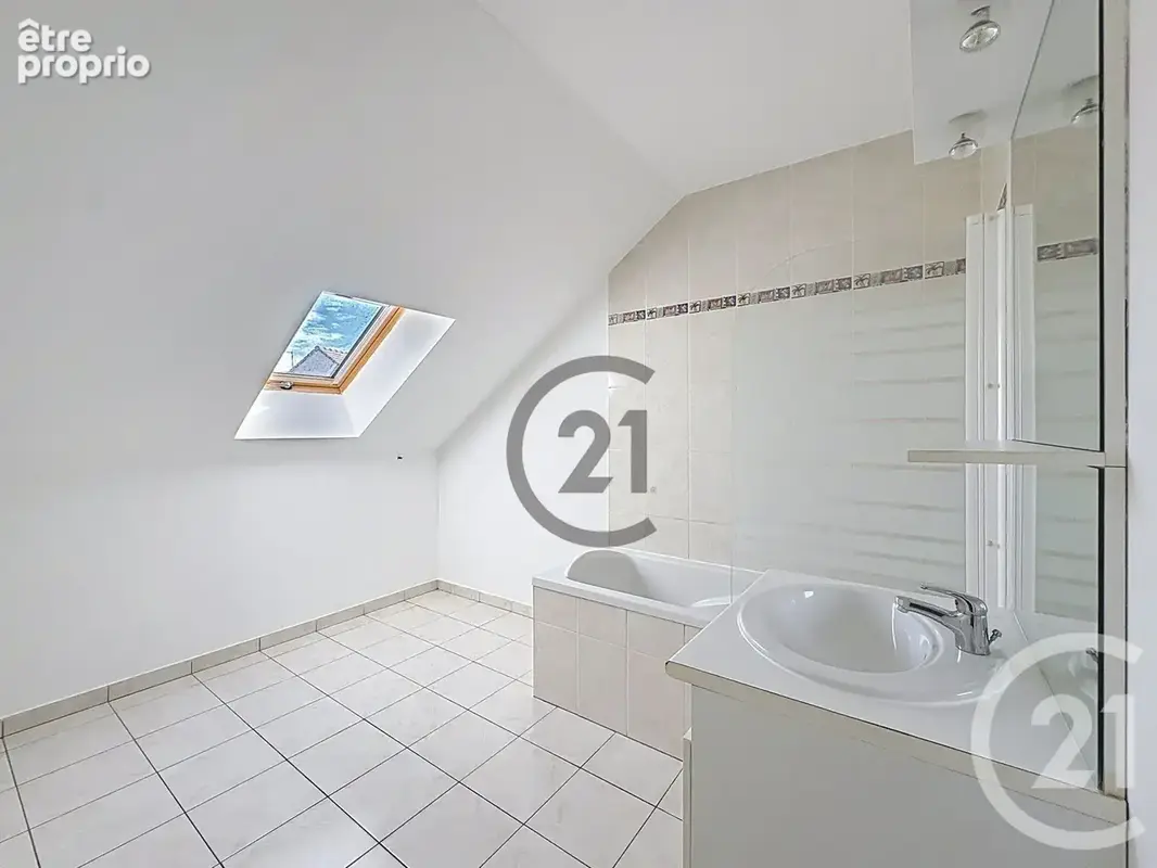 Maison 5 pièces 100 m² à vendre à Brie-Comte-Robert (77170) - photo 8