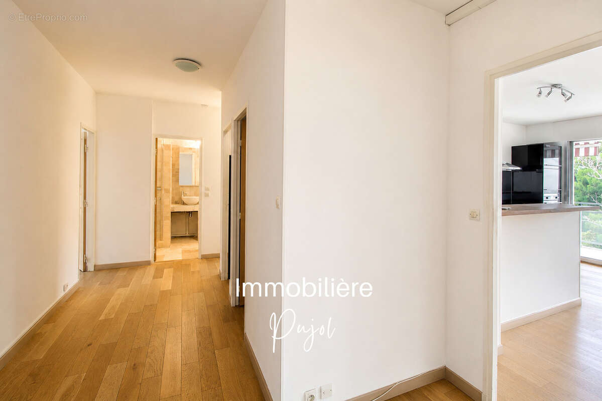 Appartement à MARSEILLE-6E