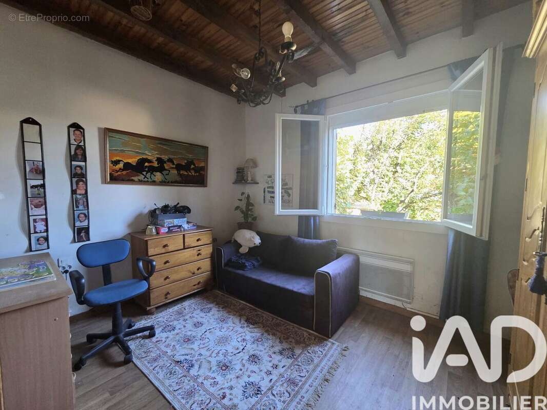 Photo 6 - Maison à ENTRAIGUES-SUR-LA-SORGUE