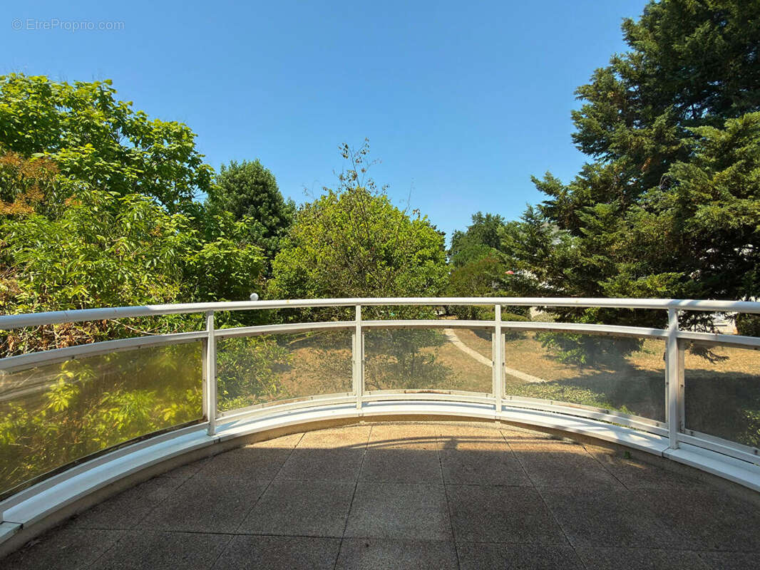 Appartement avec terrasse Bordeaux Caudéran 2 pièce(s) 58.05 m2 - photo 2