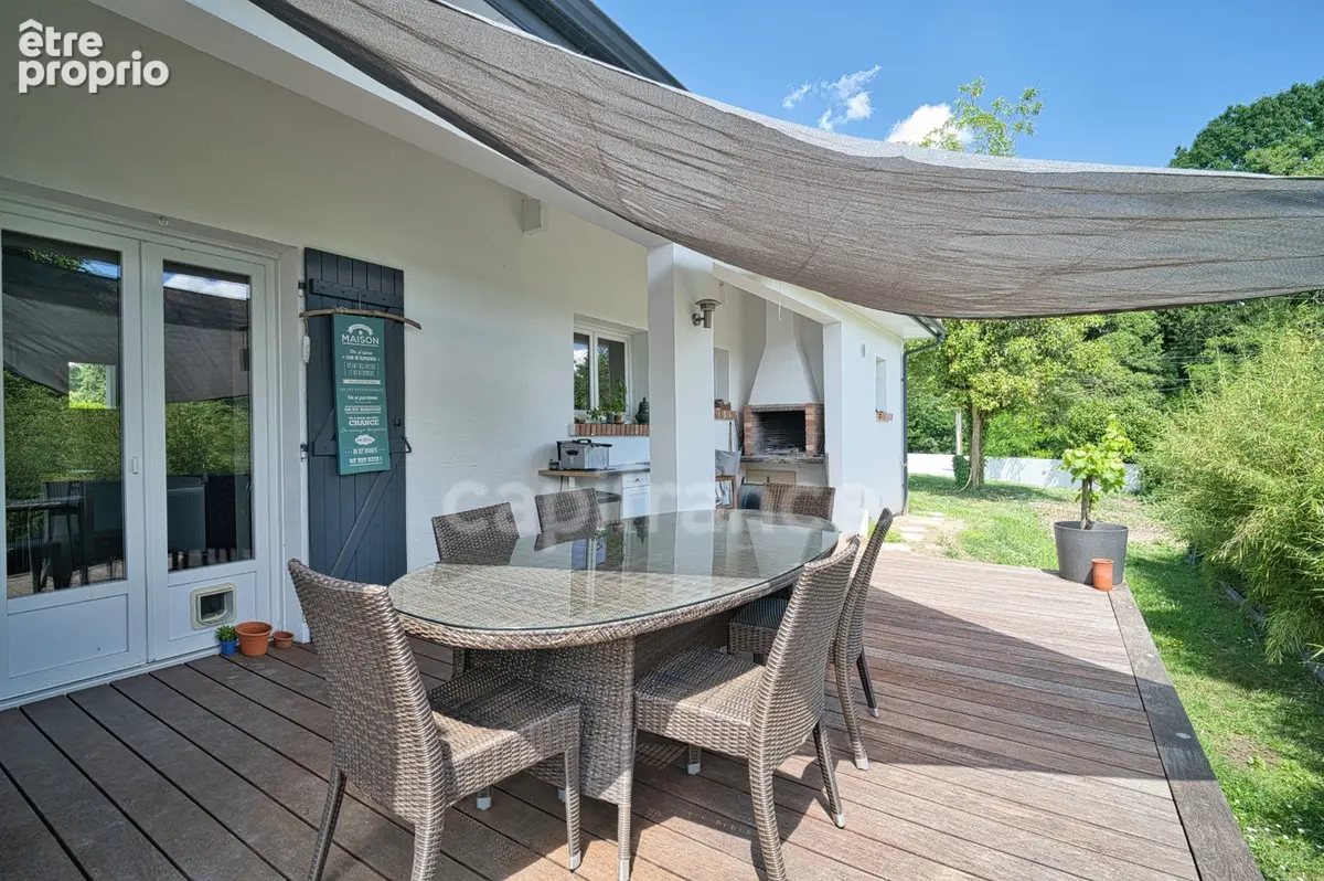 Maison de plain-pied 156 m² – 5 chambres - Montussan - photo 3
