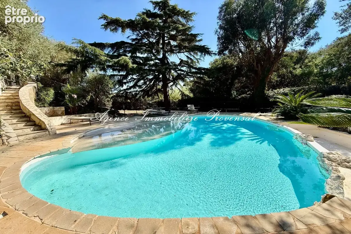 Maison 9 pièces 250 m² à vendre à Grimaud (83310) - photo 3