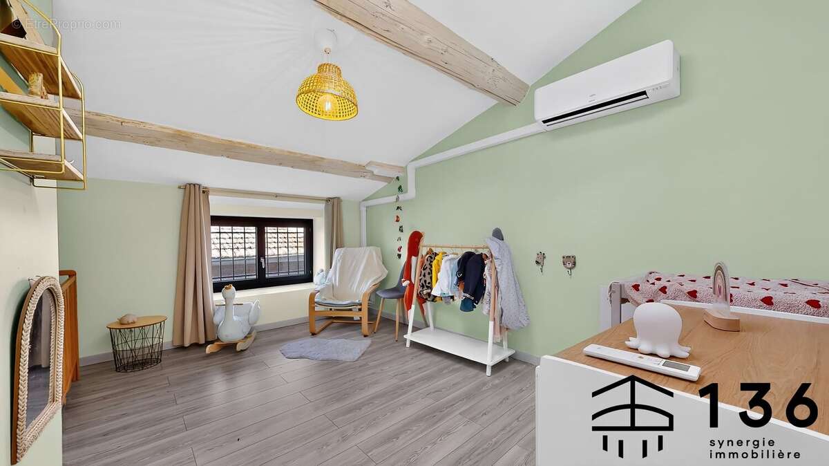 Maison 126 m² à Champagne  - photo 9
