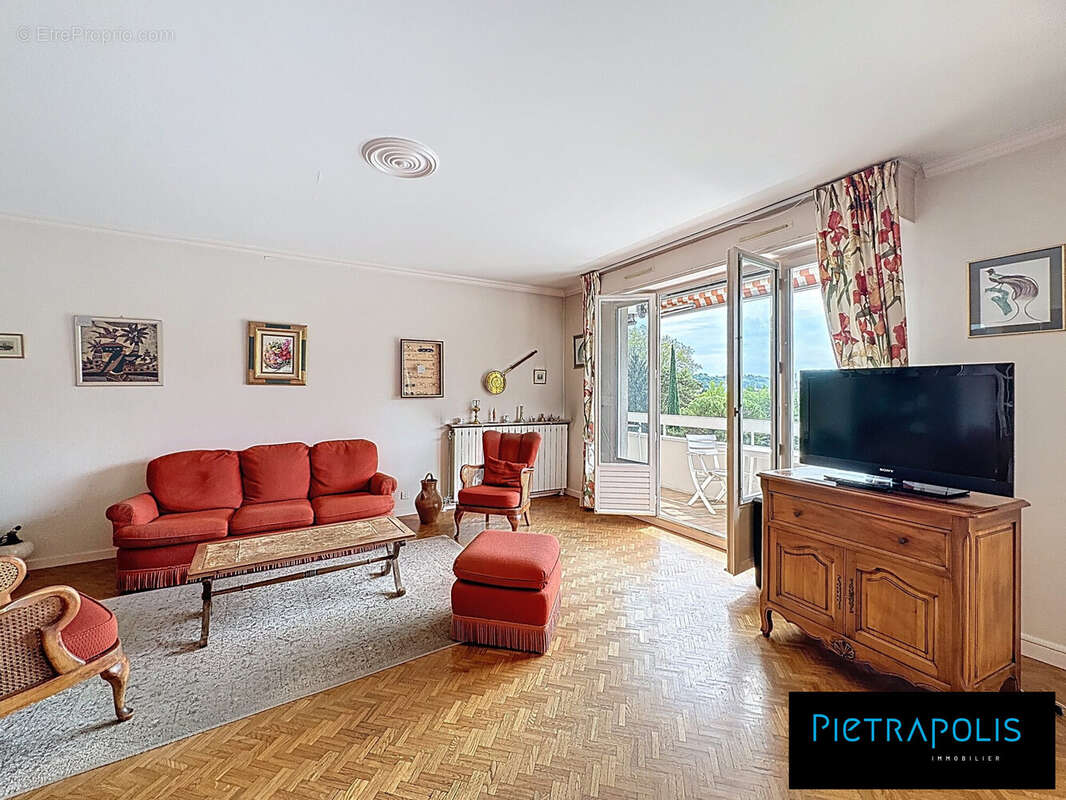 Appartement à FONTAINES-SUR-SAONE