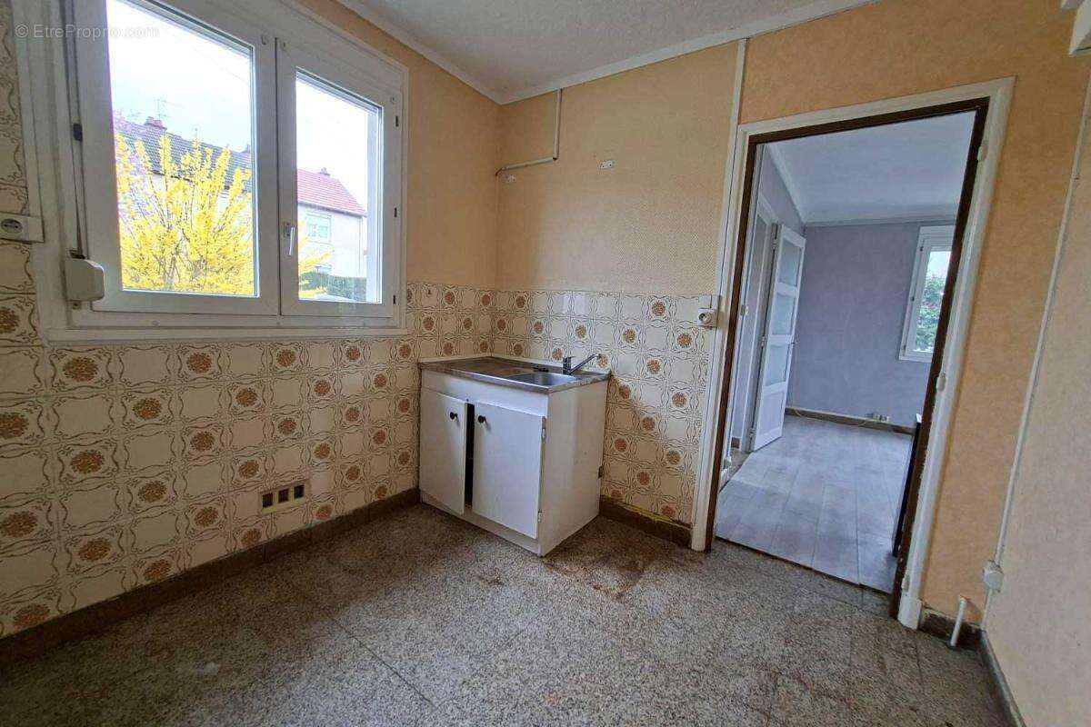 Maison à LE CREUSOT