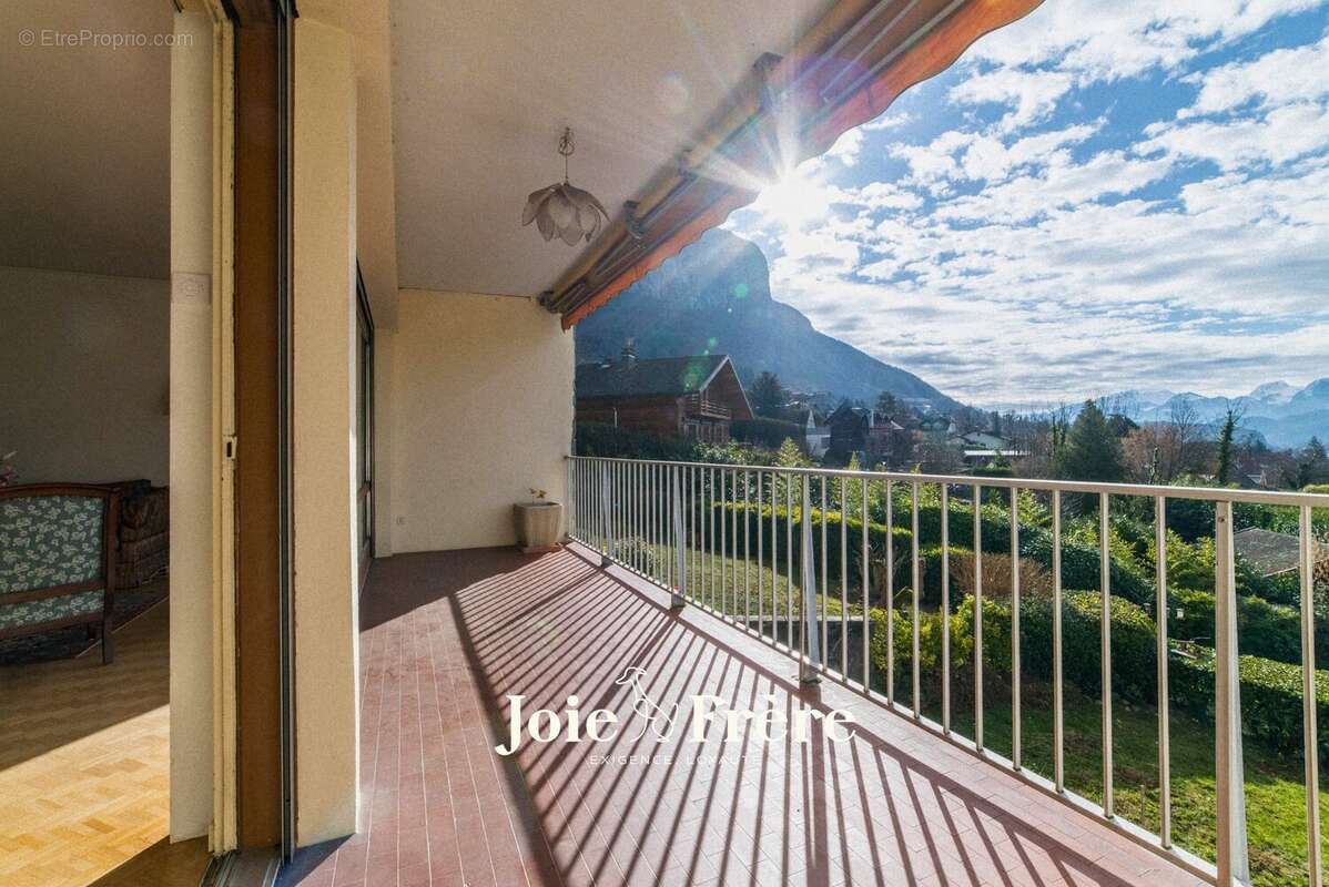 Appartement à VEYRIER-DU-LAC