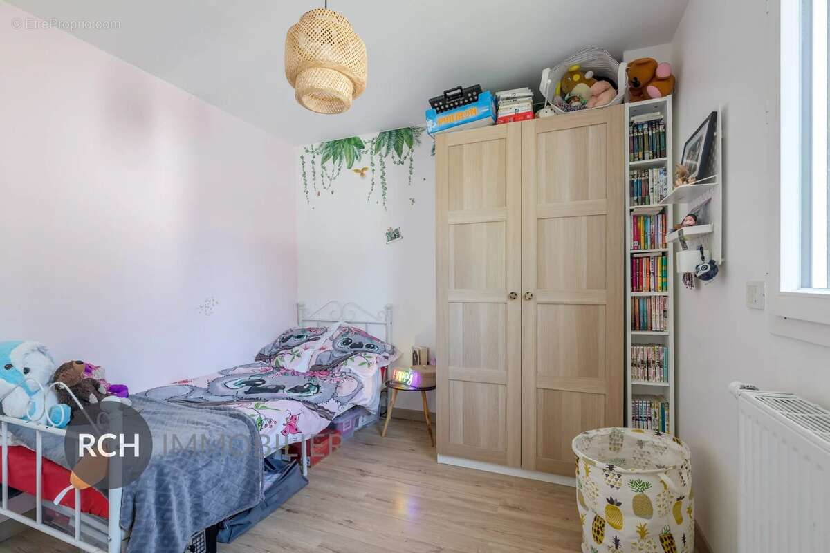 Exclusivité - Maison de village avec commerces à pied - photo 16