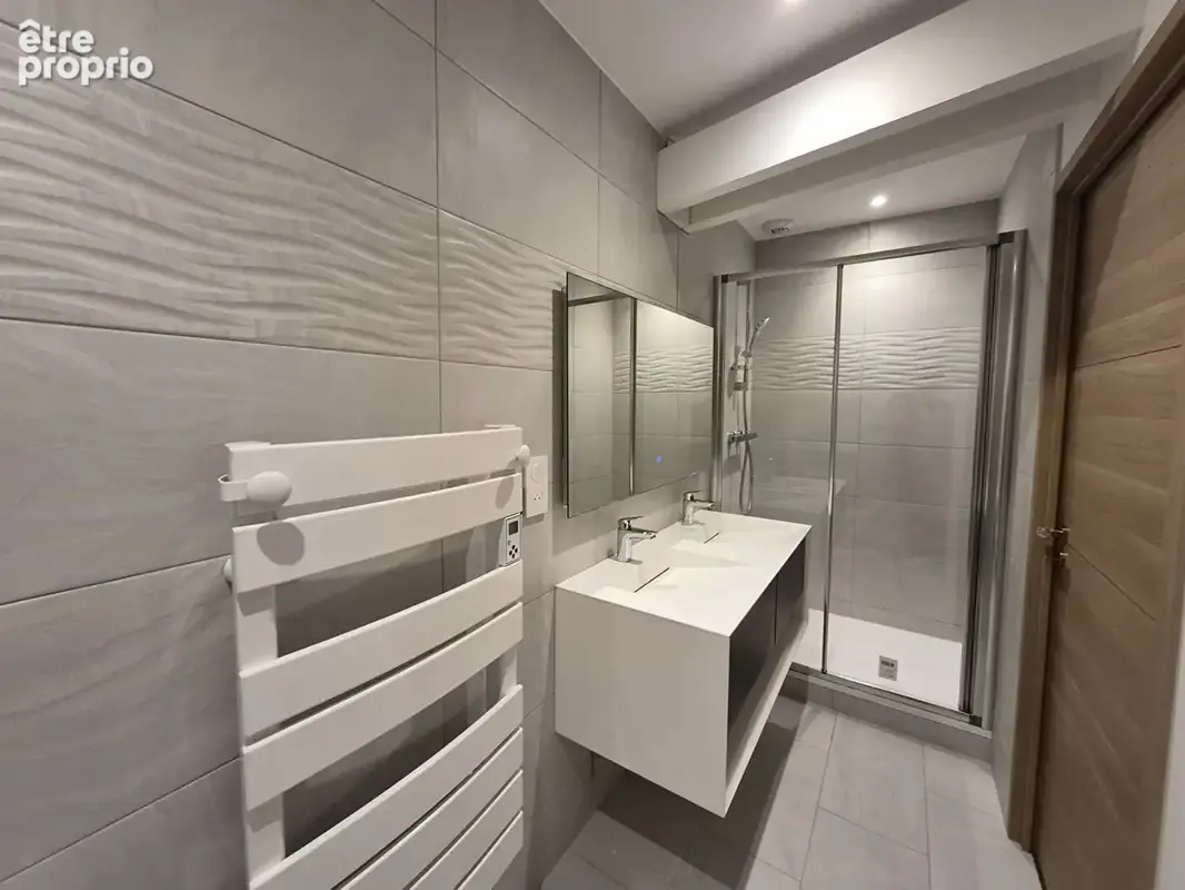Millau-t4 rénové de 77 m² -visite virtuelle disponible - photo 7
