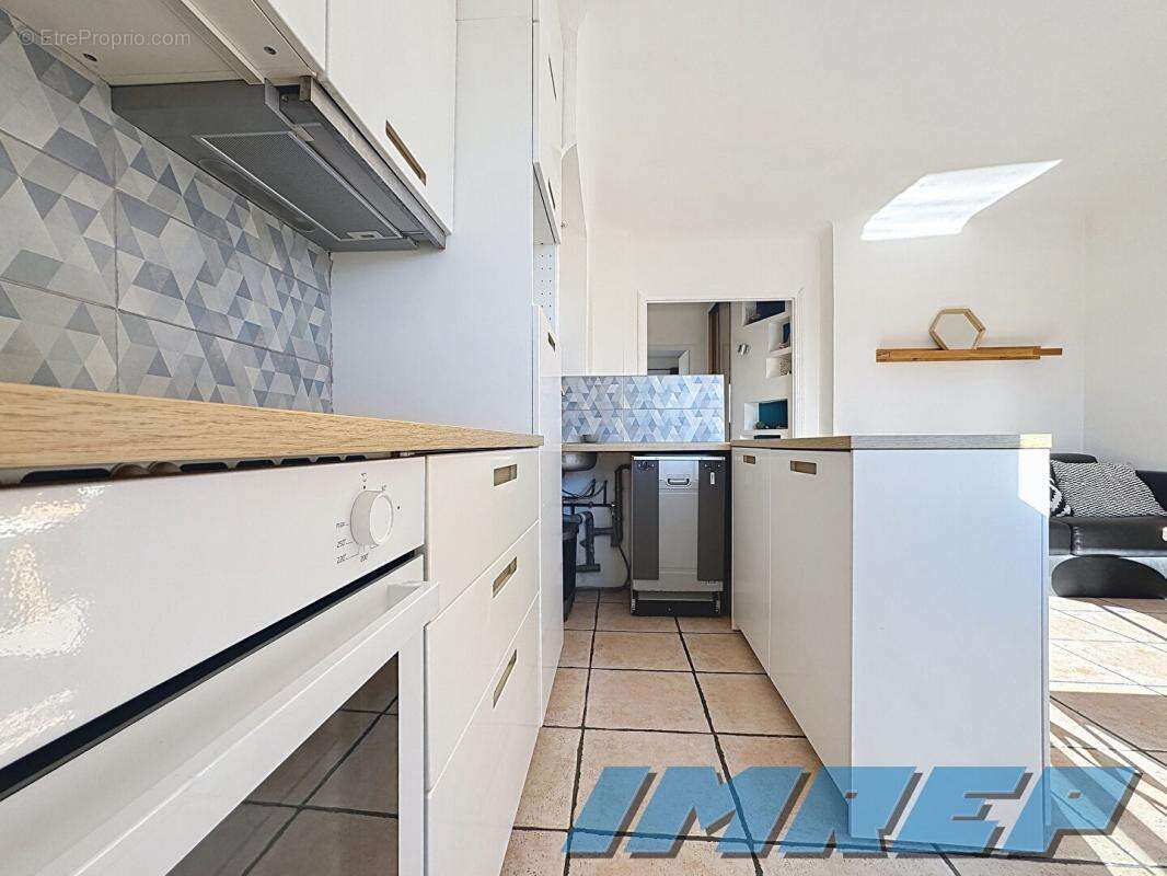 Appartement à MARSEILLE-7E