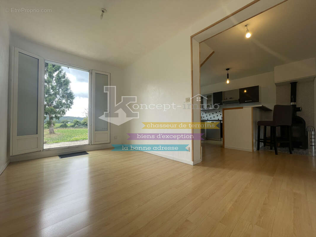 n°13 - Maison à ETOUY