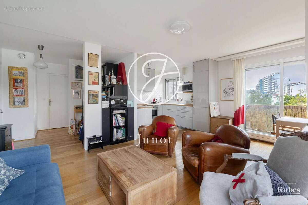 Appartement à PARIS-18E