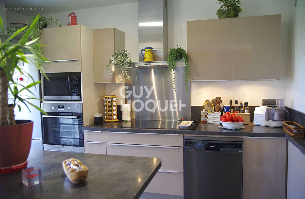 Appartement à MANDELIEU-LA-NAPOULE