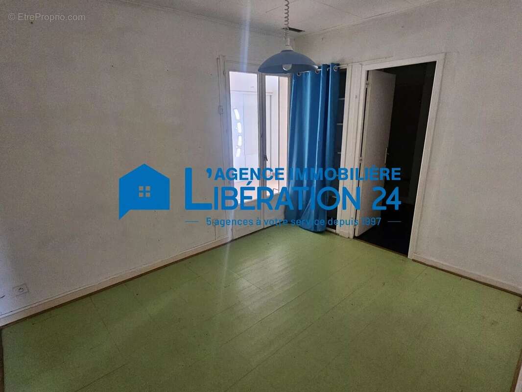 Villa plain pied 193m² avec terrain plat 1457m² - photo 15