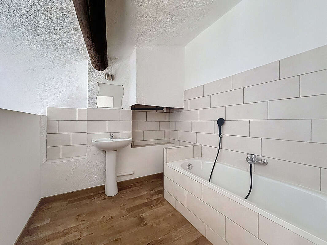 Appartement à MARSEILLE-7E