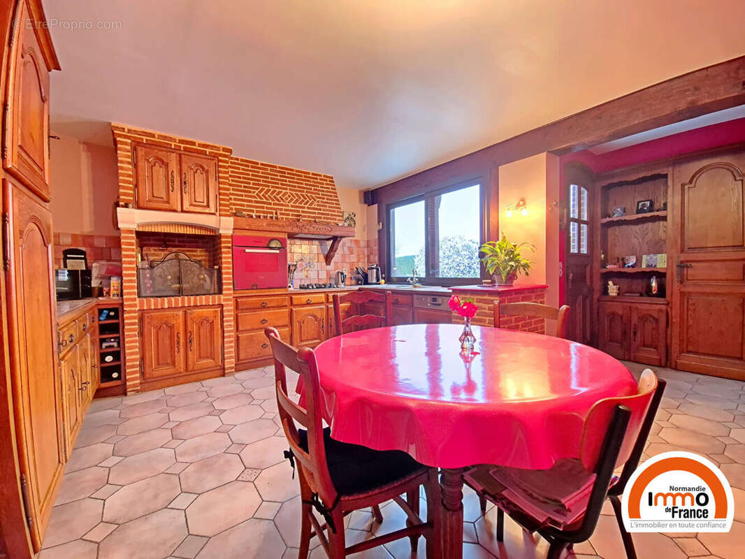 Maison à SAINT-JEAN-DU-CARDONNAY