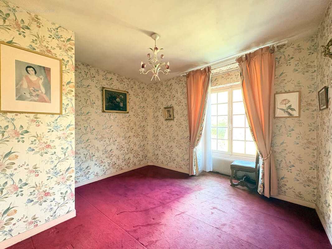 Maison à CHENNEVIERES-SUR-MARNE