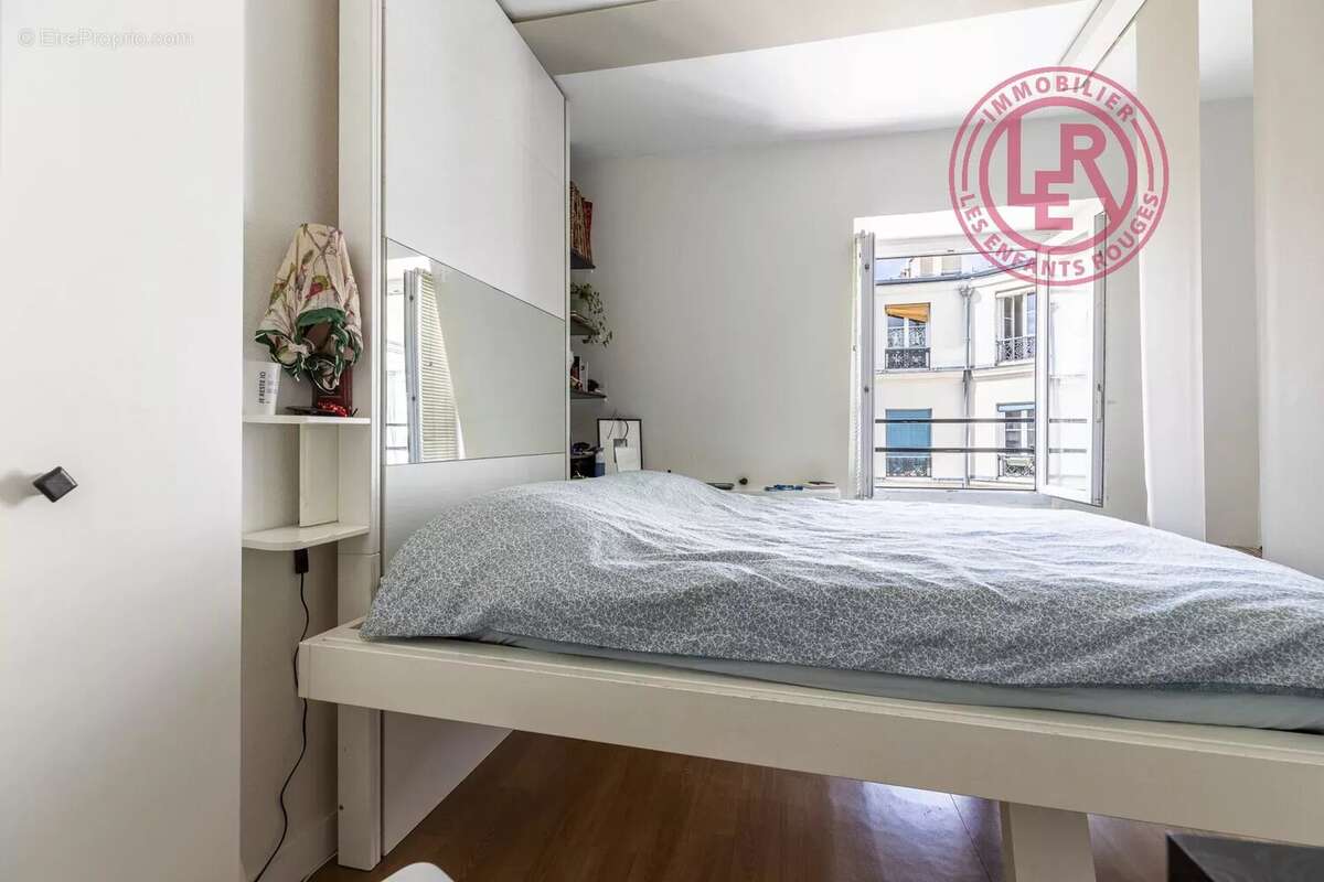 Appartement à PARIS-3E