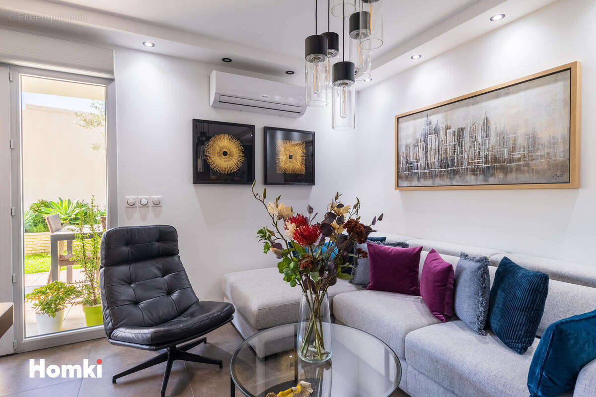 Appartement à MARSEILLE-9E