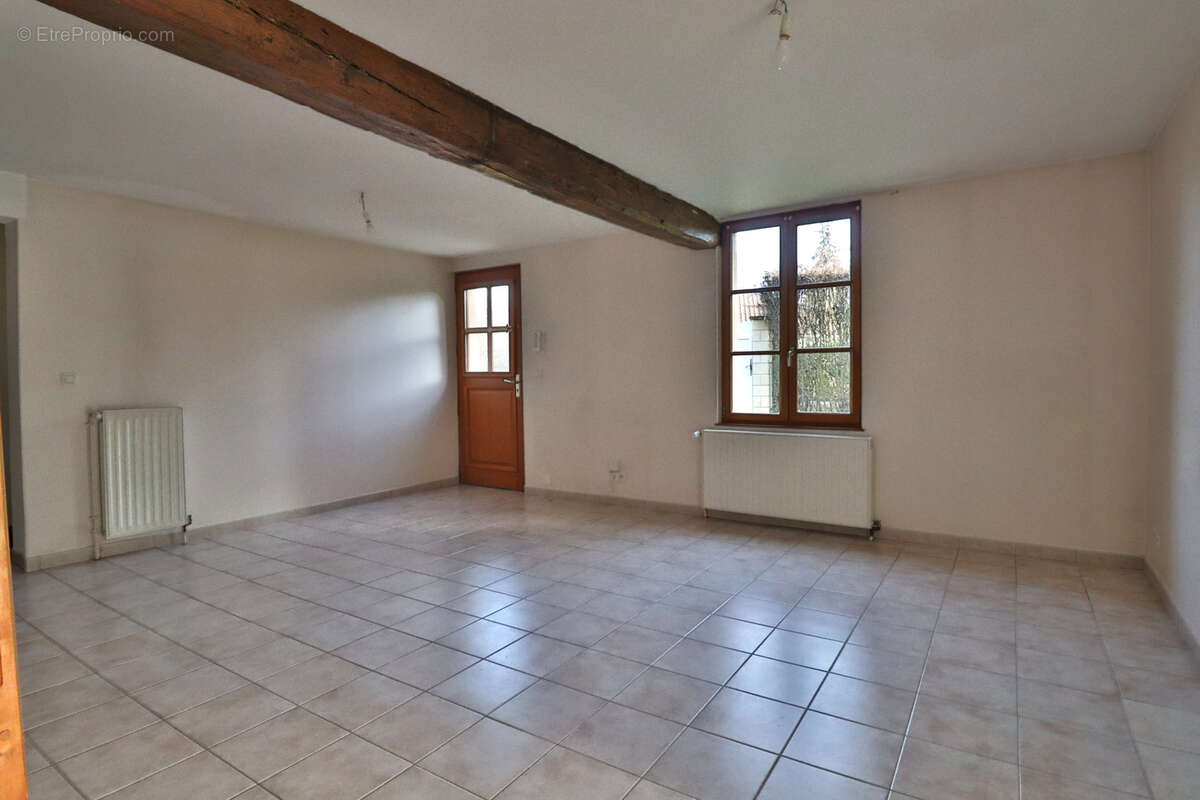 Maison à LES NOES-PRES-TROYES