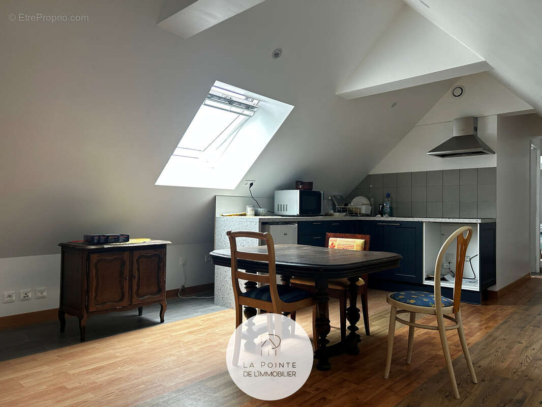 Appartement à QUINTIN