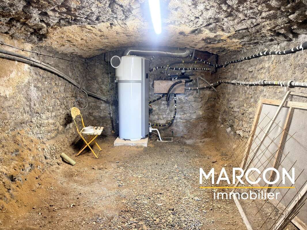 Maison à CHATELUS-MALVALEIX