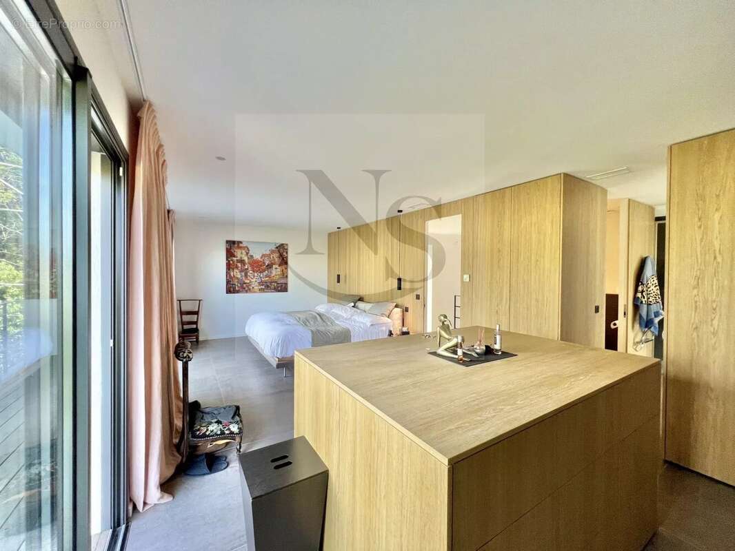 Maison à LE THOLONET