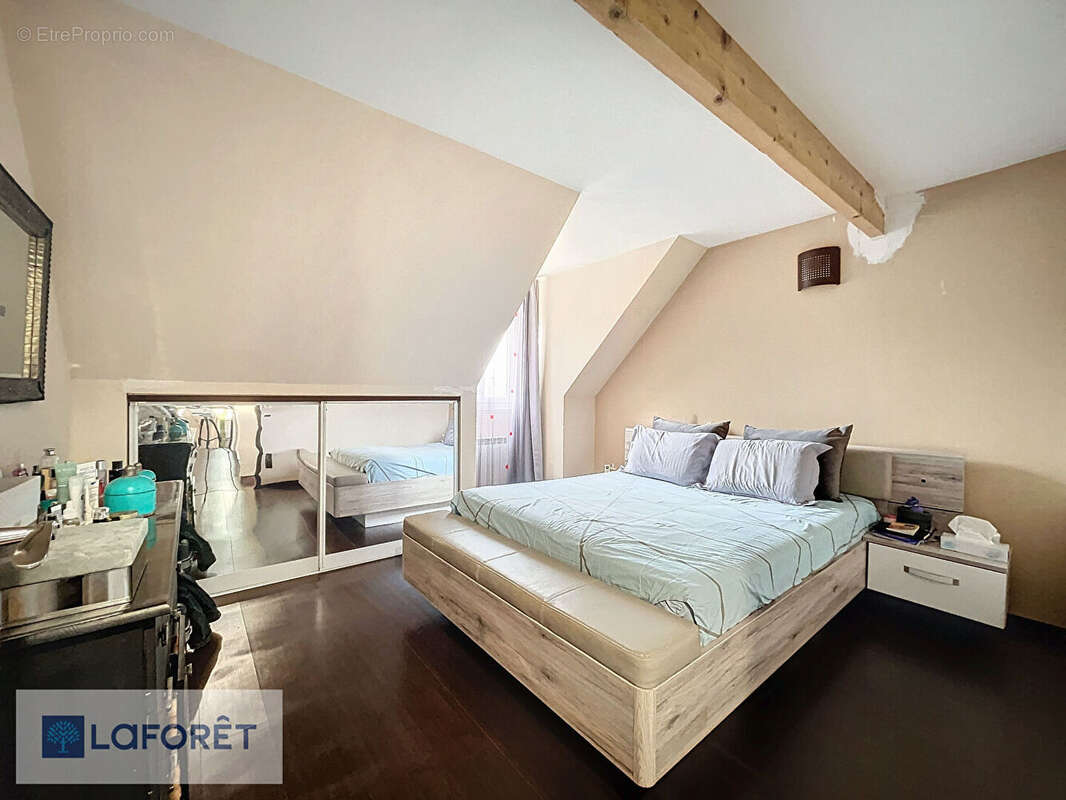 Maison à LE MEE-SUR-SEINE