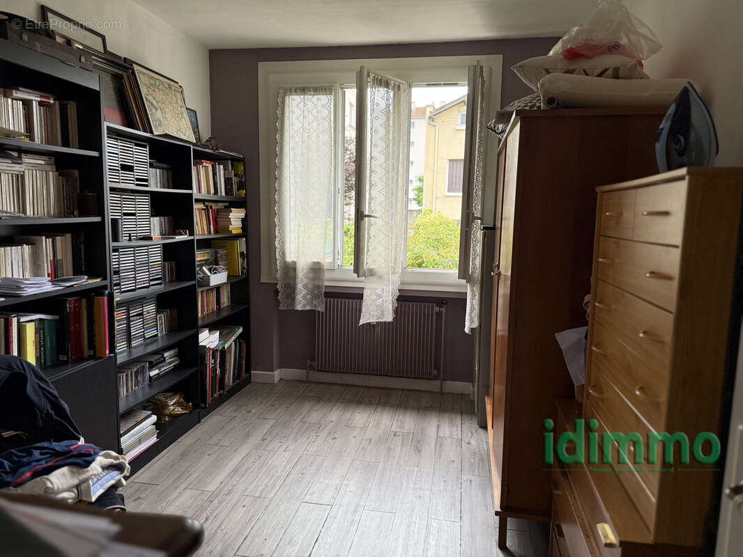 Appartement à LYON-8E