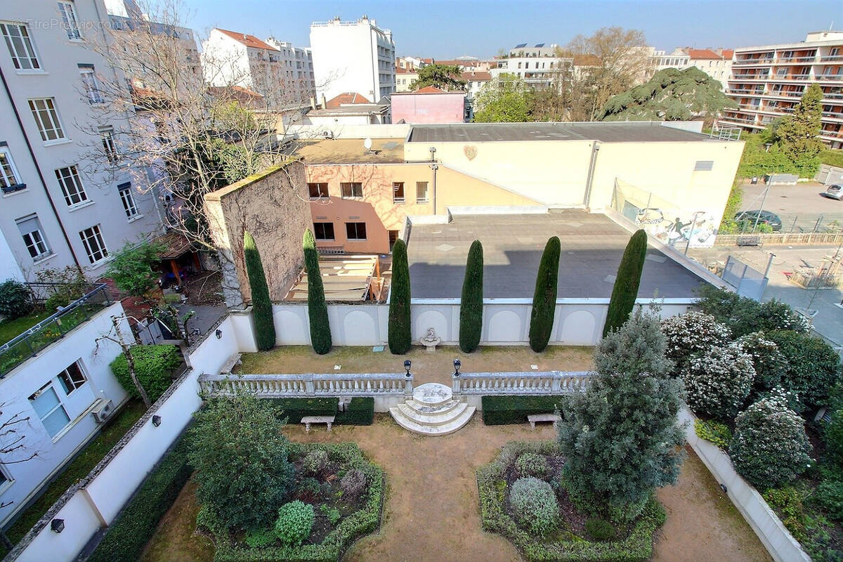 Appartement à LYON-8E