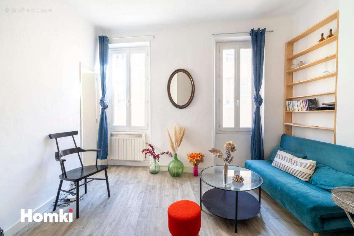 Appartement à MARSEILLE-1E