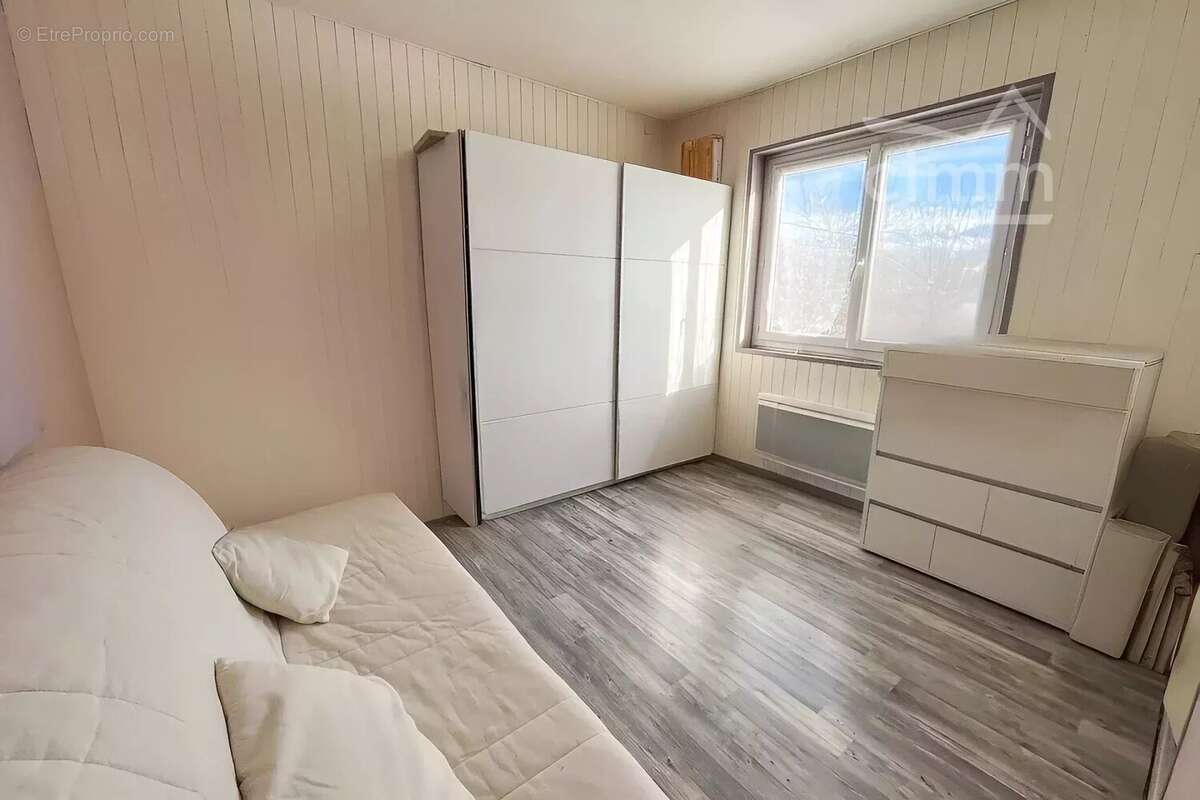 Maison à LA TERRASSE