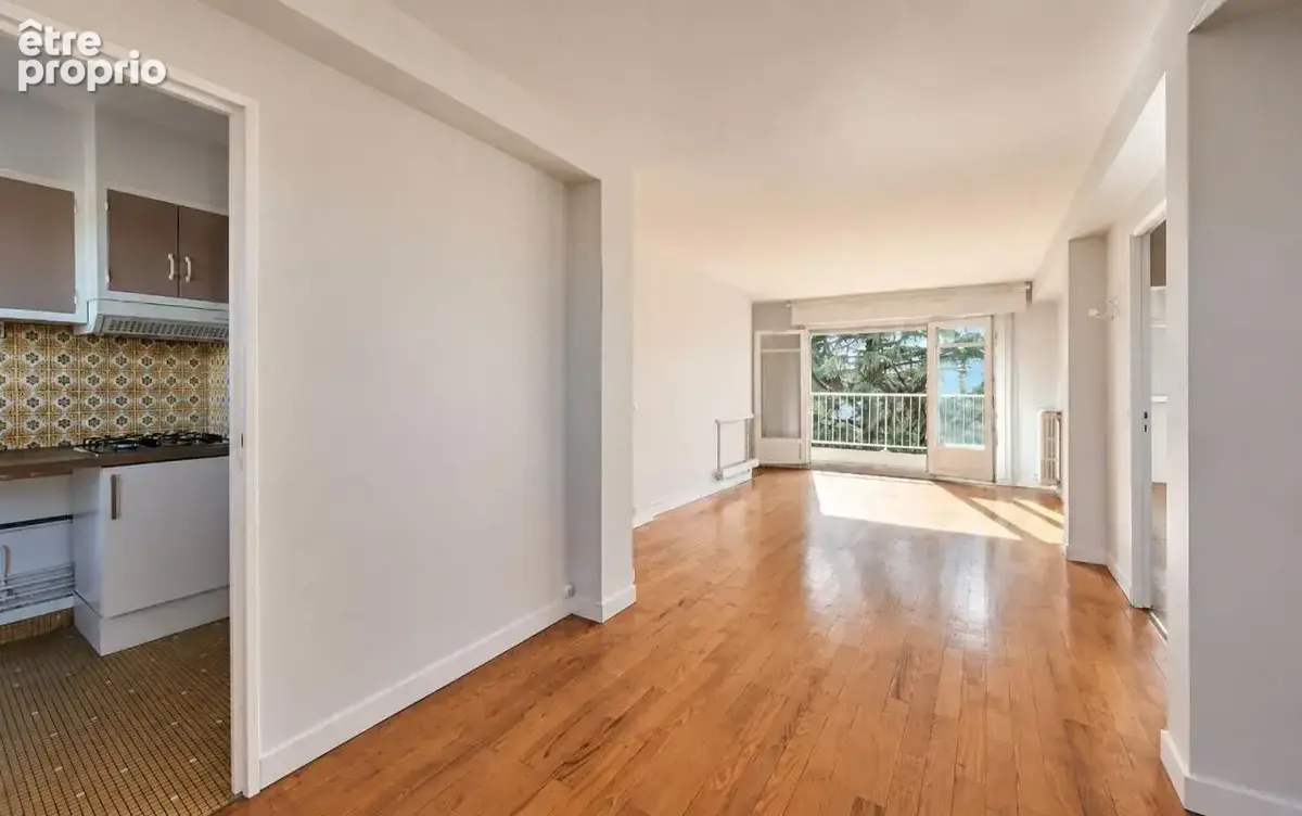 Appartement À Vendre - photo 2