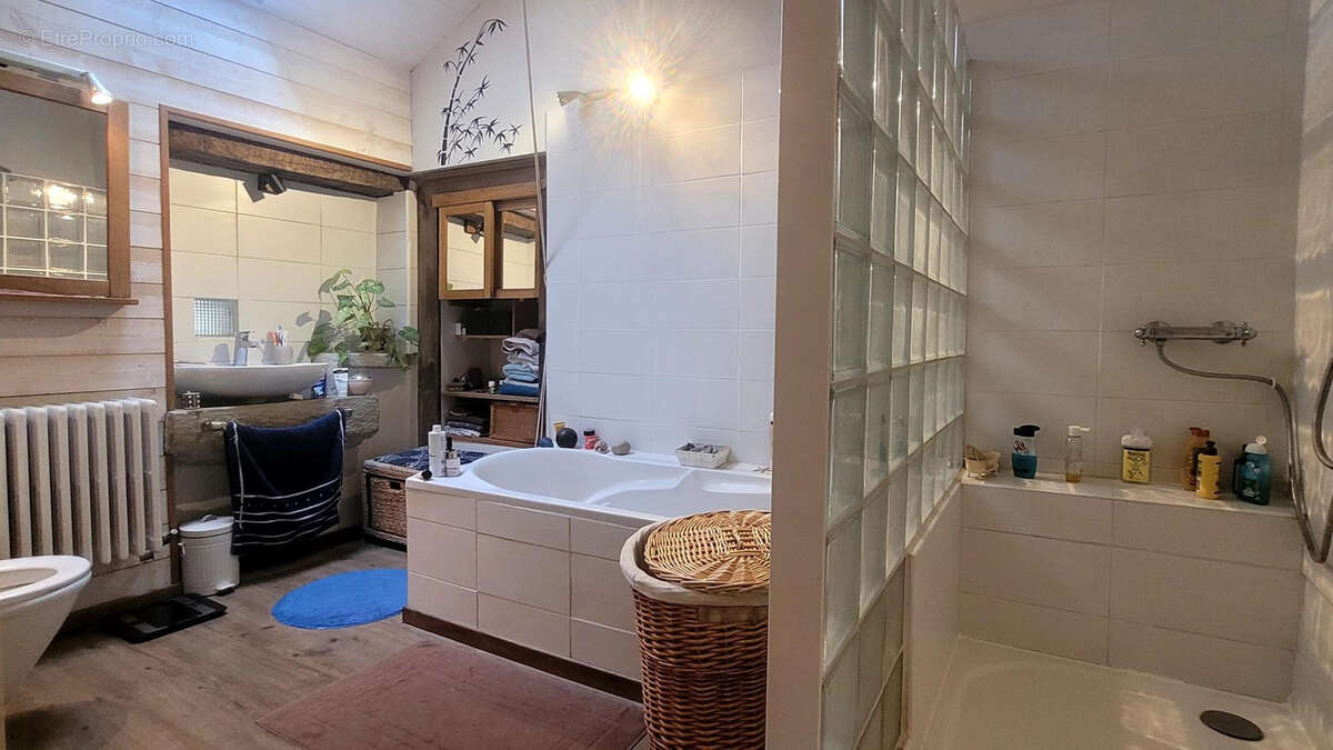 Maison à SAINT-AUPRE