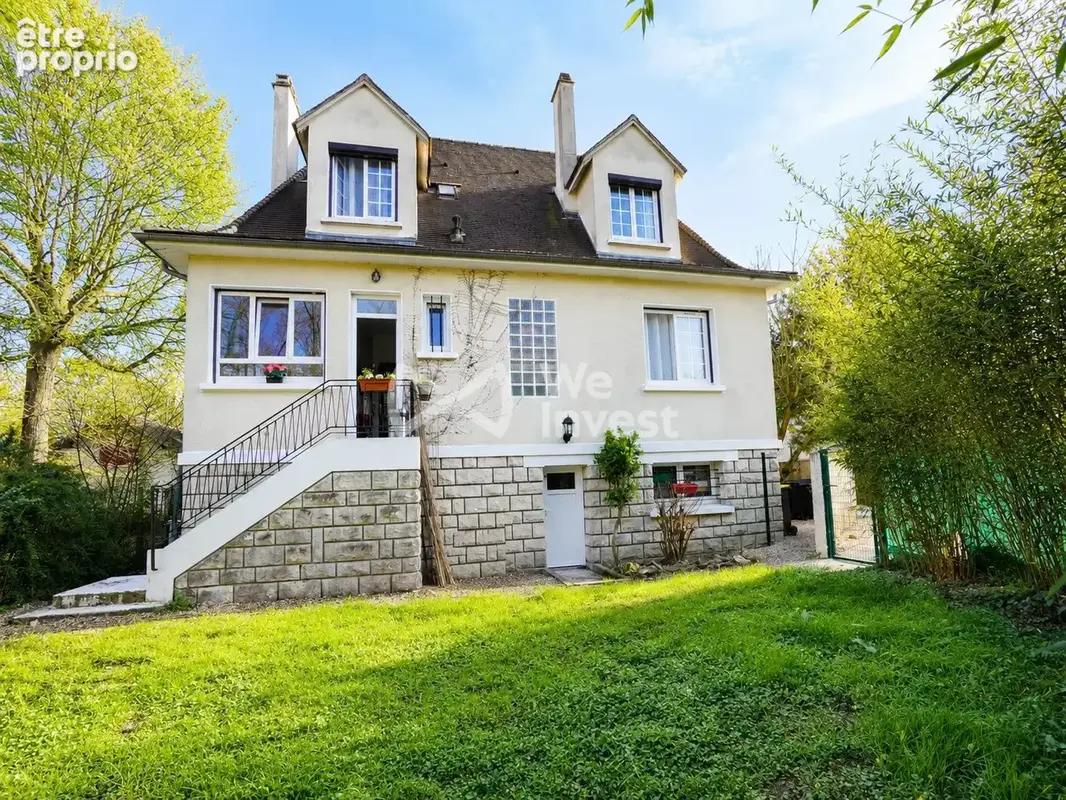 Maison 195 m² à Le Plessis-Trevise  - photo 2