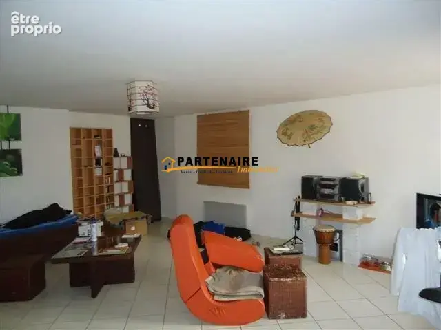 Appartement 160 m² à vendre à Saint-Uze (26240) - photo 2