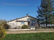 Maison à BRETTES