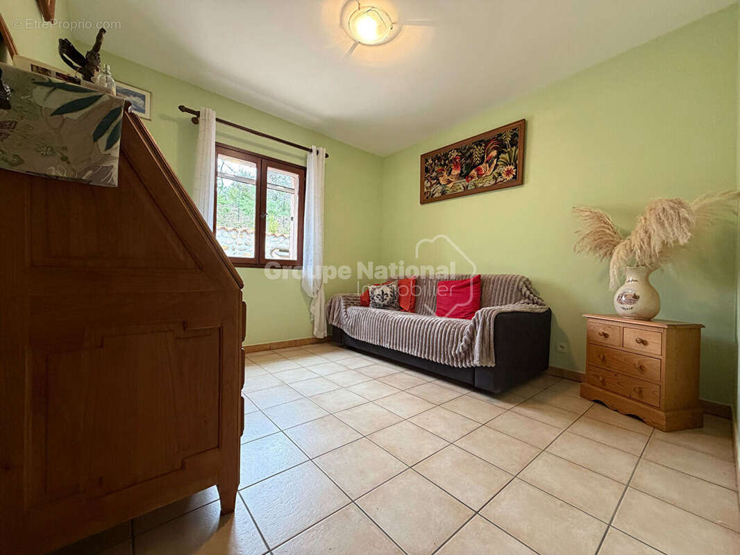 Maison à MONTAGNAC-MONTPEZAT