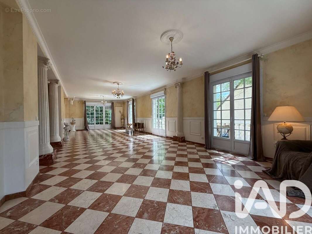 Photo 2 - Maison à SARCELLES