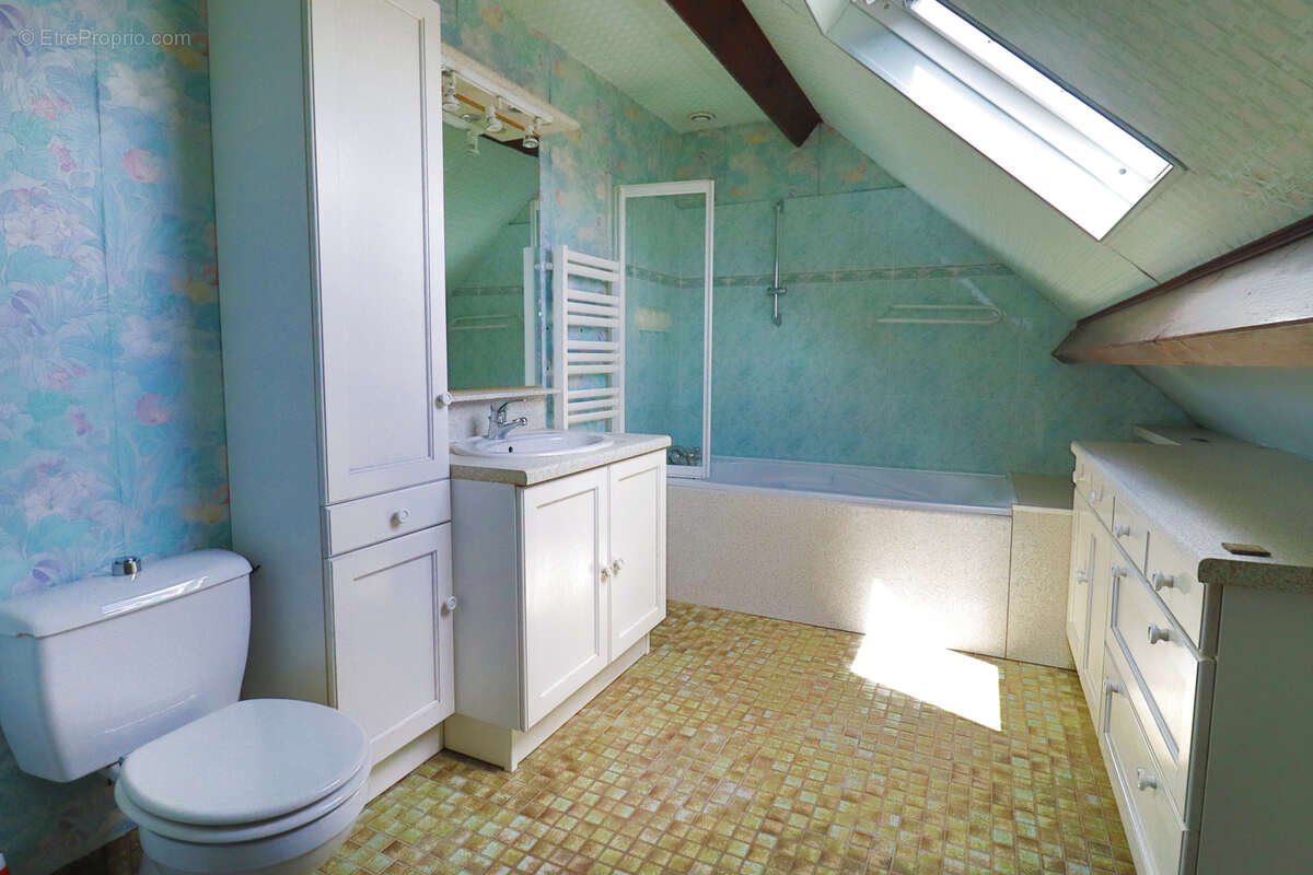 Maison familiale pleine de potentiel dans un environnement privilégié de 130 m2 - photo 6