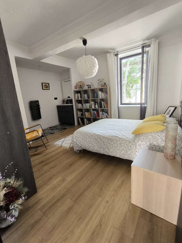 Maison à SAINT-LAURENT-DE-LA-CABRERISSE