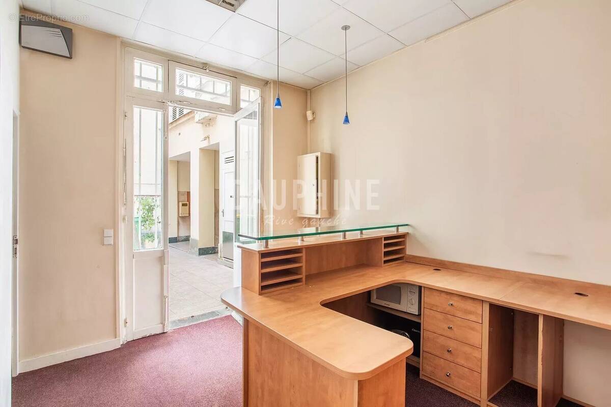 Appartement à PARIS-14E