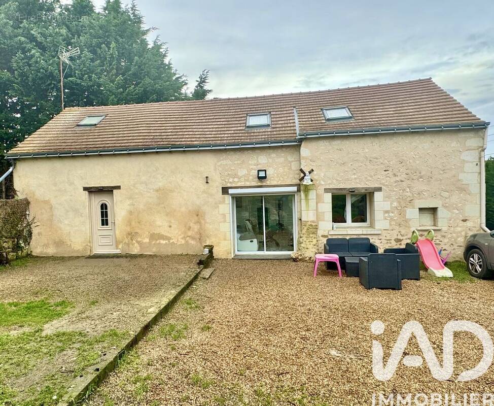 Photo 1 - Maison à VERNOIL