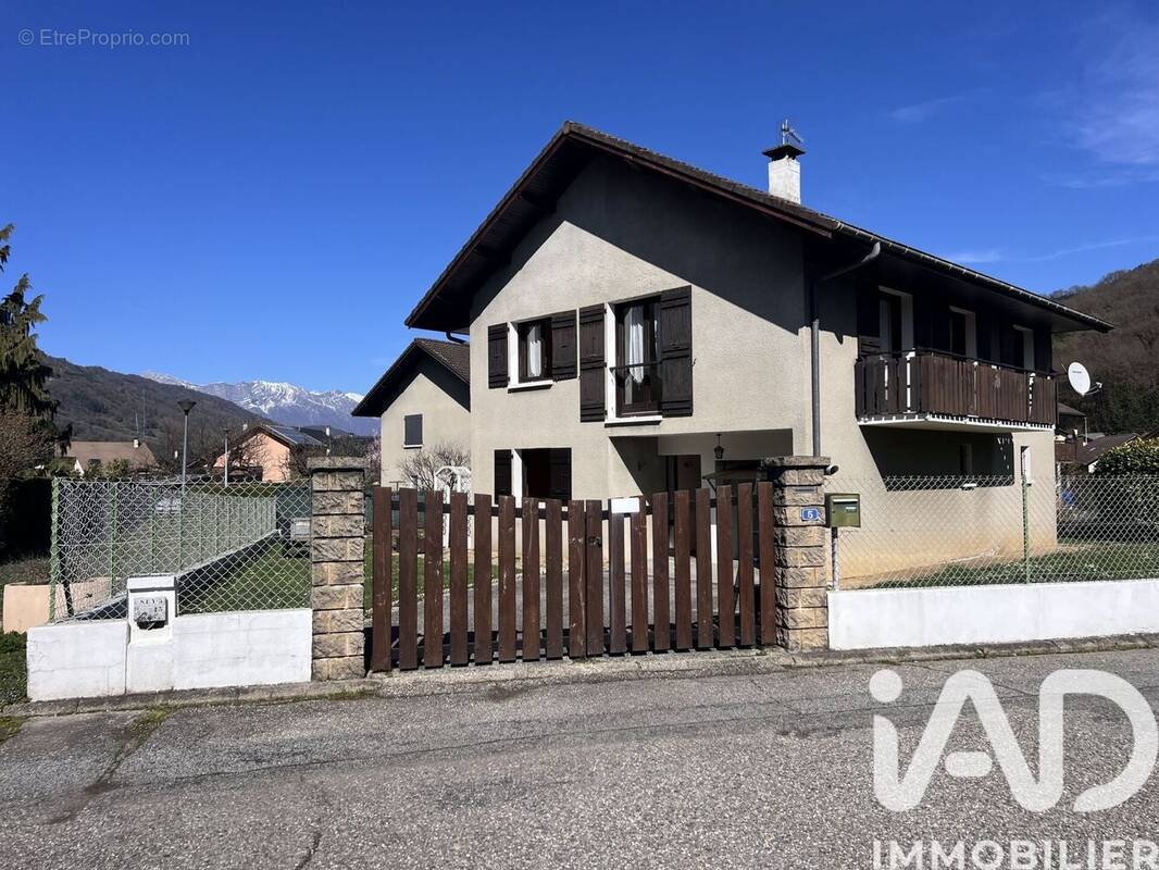 Photo 1 - Maison à LA ROCHETTE