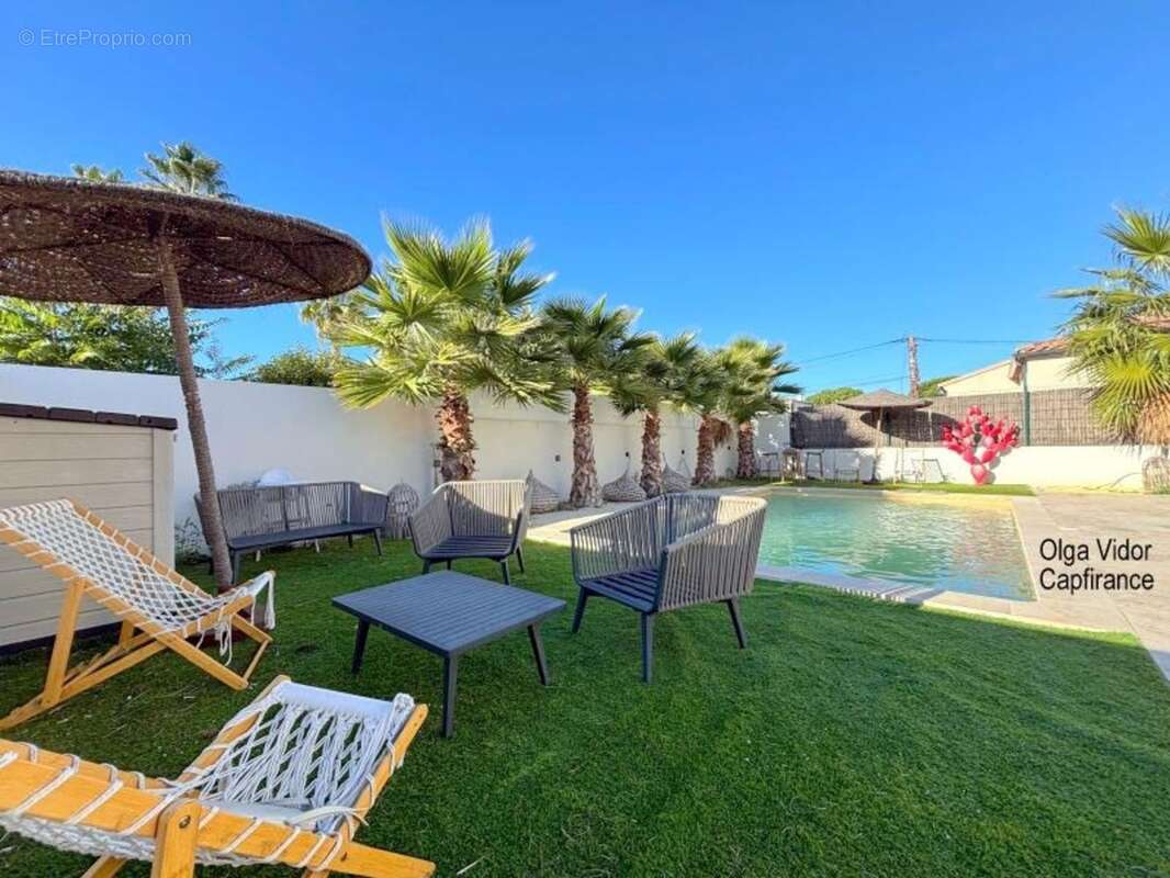 Dpt  (34), à vendre  GRAU D'AGDE  villa P6  195 m² avec piscine, garage, suites parentales - photo 3