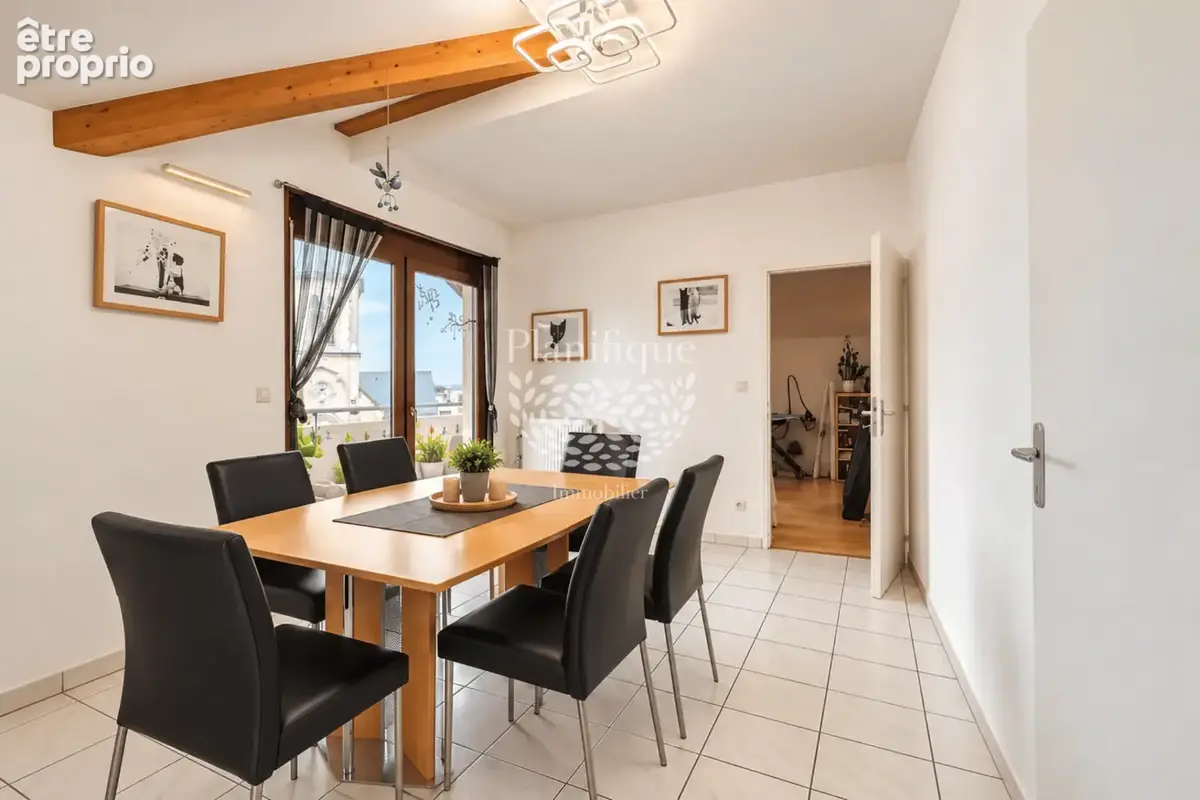 Gaillard   Dernier étage   T4 de 98 m2 avec 2 terrasses, grand garage et cave - photo 6