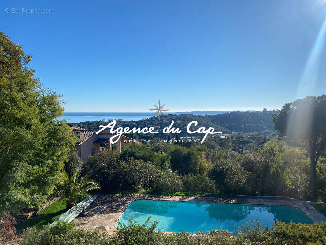 Maison à LES ISSAMBRES